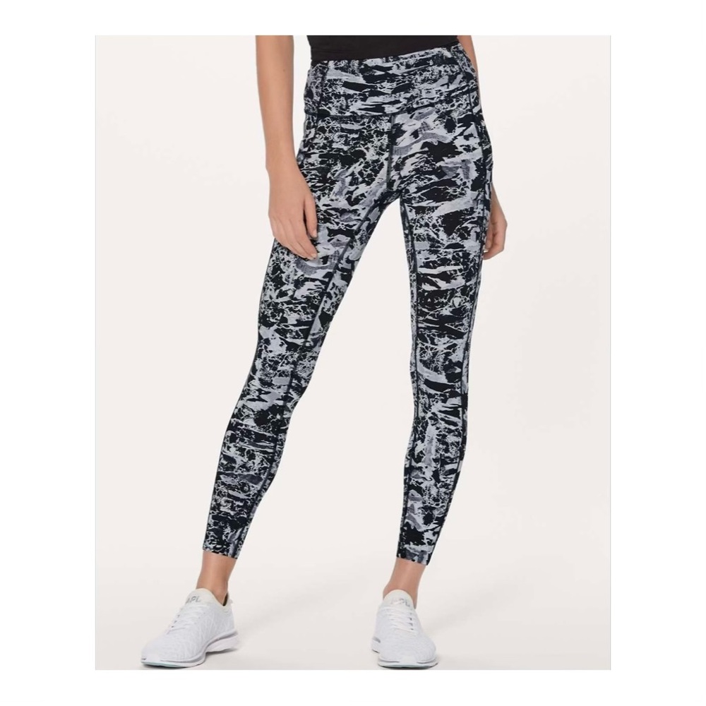 Fast & Free Tight 25”